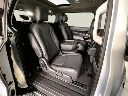 New 2026 Kia Carnival SX Prestige image 10