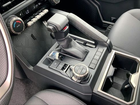New 2026 Toyota Tacoma TRD Off-Road AWD/4WD image 10