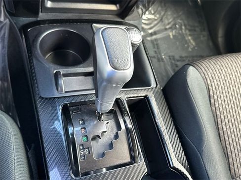 Certified 2024 Toyota 4Runner TRD Off-Road image 28