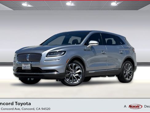 Used 2022 Lincoln Nautilus Reserve w/ Cargo Utility Package FWD image 1