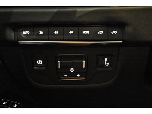 New 2026 Cadillac Escalade ESV Luxury w/ Touring Package AWD/4WD image 15