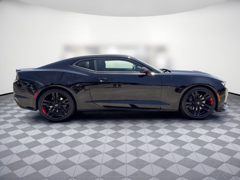 Used 2022 Chevrolet Camaro LT w/ Redline Edition RWD image 8