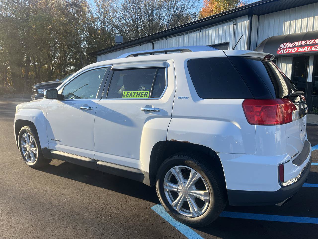 Used 2017 GMC Terrain SLT w/ Open Road Package AWD/4WD image 5