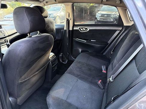 Used 2015 Nissan Sentra SR FWD image 11