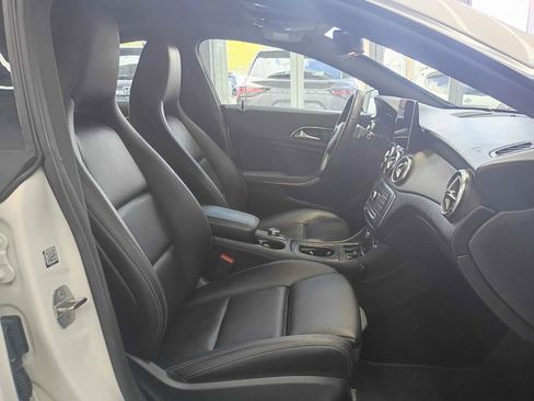 Used 2019 Mercedes-Benz CLA 250 4MATIC image 23