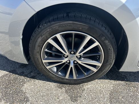 Used 2016 Toyota Corolla LE Premium FWD image 7