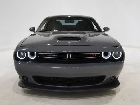 Used 2019 Dodge Challenger R/T RWD image 2
