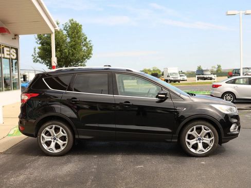 Used 2018 Ford Escape Titanium w/ Ford Safe & Smart Package FWD image 4