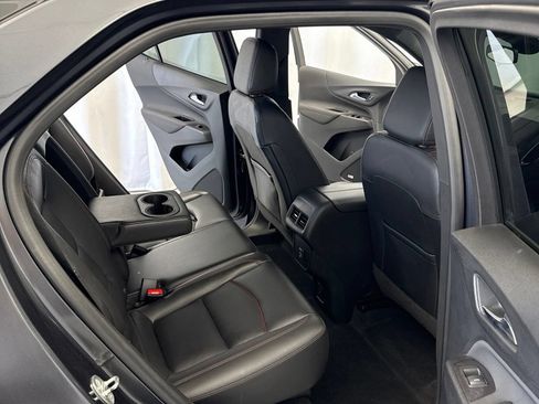Used 2022 Chevrolet Equinox RS w/ RS Leather Package AWD/4WD image 32