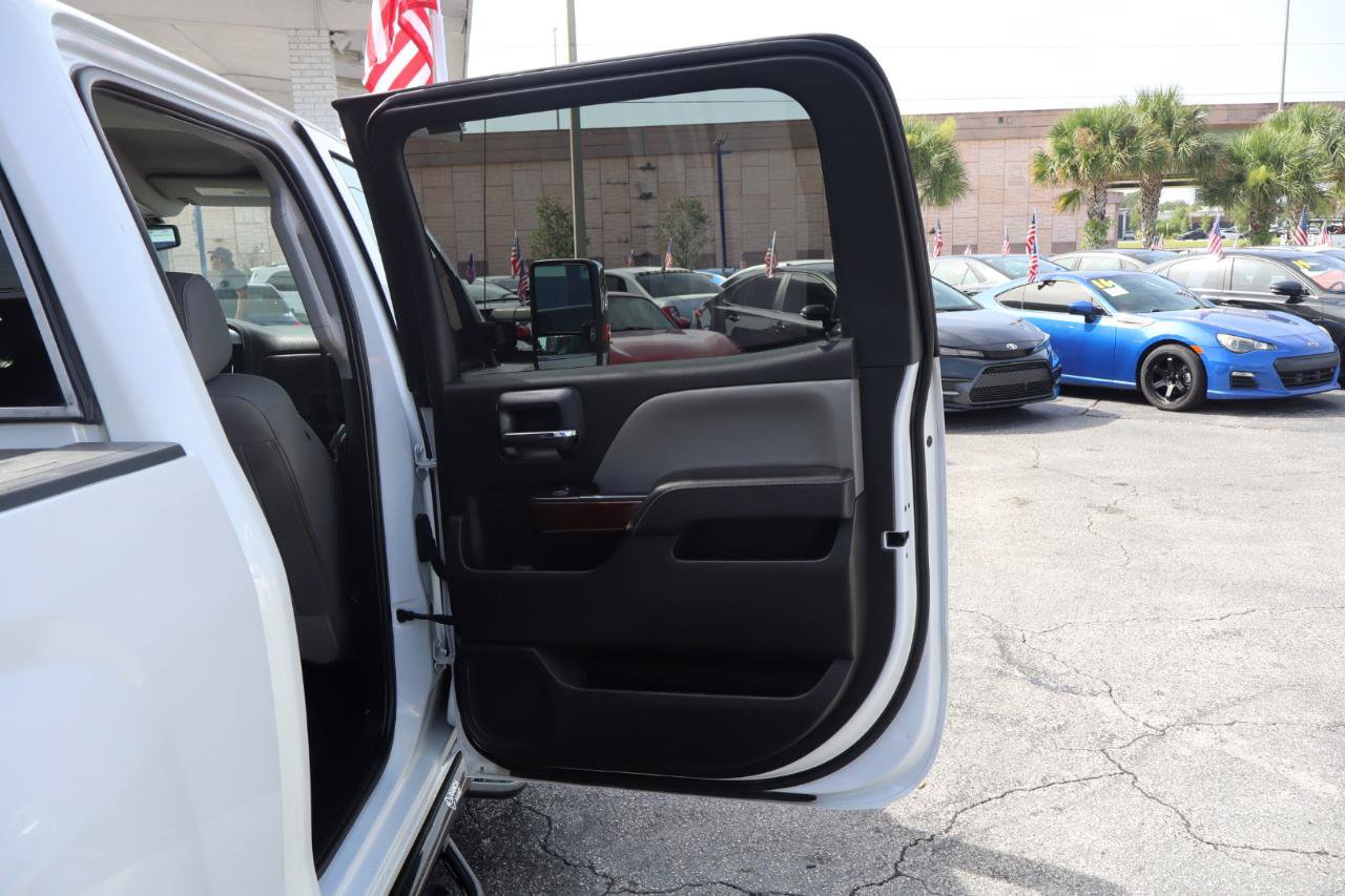 Used 2017 GMC Sierra 1500 SLT w/ SLT Premium Package AWD/4WD image 12
