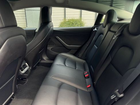 Used 2018 Tesla Model 3 Long Range AWD/4WD image 18