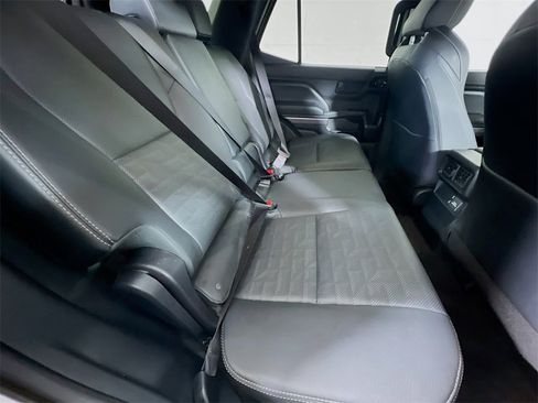 Certified 2025 Toyota 4Runner TRD Off-Road Premium image 24