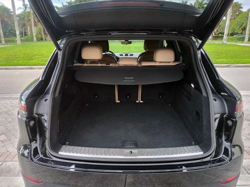 Used 2019 Porsche Cayenne S AWD/4WD image 53