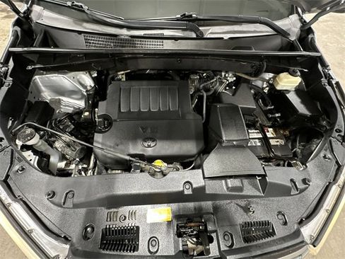 Used 2015 Toyota Highlander XLE image 22