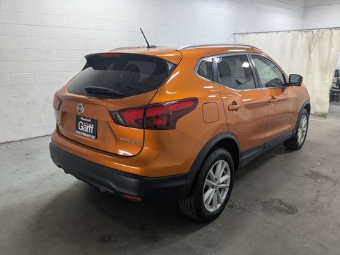 Used 2017 Nissan Rogue Sport SV w/ SV Premium Package AWD/4WD image 7