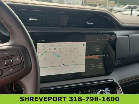 Used 2025 GMC Sierra 1500 AT4 w/ AT4 Premium Package AWD/4WD image 18