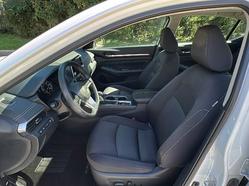 Certified 2019 Nissan Altima 2.5 SV AWD/4WD image 13