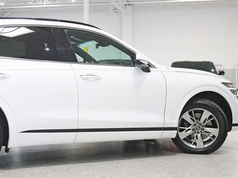 Used 2022 Genesis GV70 3.5T Sport w/ Sport Advanced Package AWD/4WD image 11