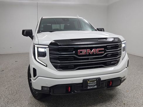Used 2025 GMC Sierra 1500 AT4 w/ AT4 Premium Package image 5