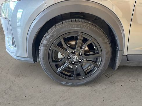 Certified 2023 Nissan Kicks SR FWD image 14