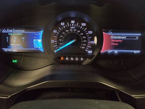 Used 2017 Ford Edge Titanium w/ Equipment Group 301A FWD image 23