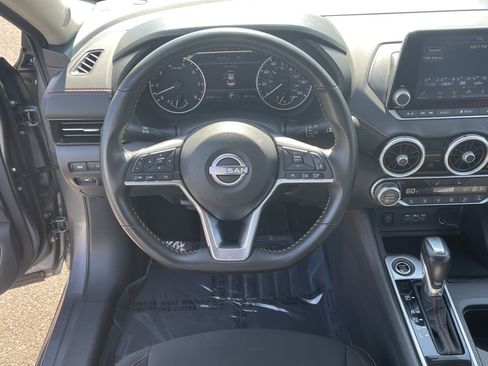 Used 2025 Nissan Sentra SR FWD image 13