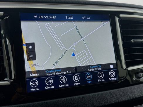 Used 2019 Chrysler Pacifica Touring-L w/ Advanced Safetytec Group image 15