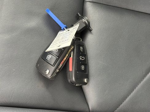 Used 2023 Audi Q3 2.0T Premium w/ Convenience Package image 24