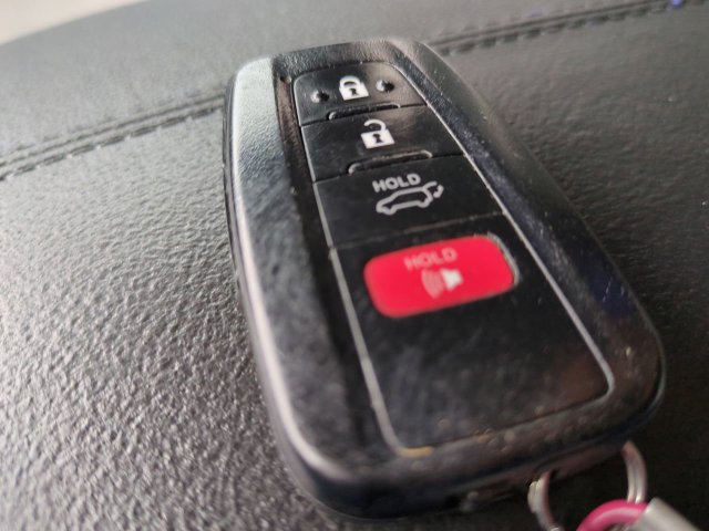 Used 2019 Toyota RAV4 XLE Premium w/ Cold Weather Package FWD image 32