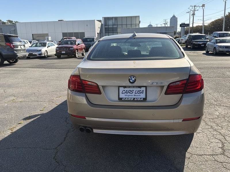 Used 2011 BMW 528i Sedan RWD image 7