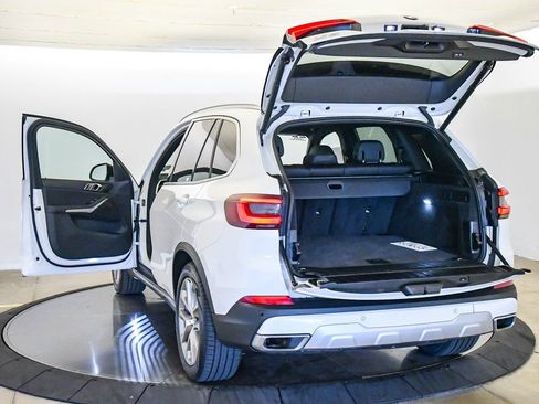 Certified 2022 BMW X5 xDrive40i w/ Parking Assistance Package image 22