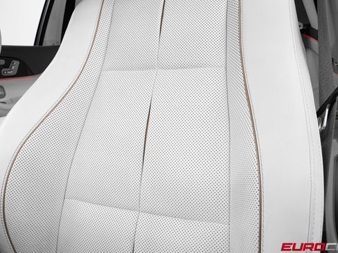 Used 2022 Mercedes-Benz Maybach GLS 600 Maybach GLS 600 *5-SEAT CONFIG image 38