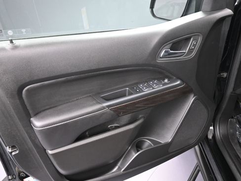 Used 2019 GMC Canyon SLE w/ Driver Alert Package AWD/4WD image 13