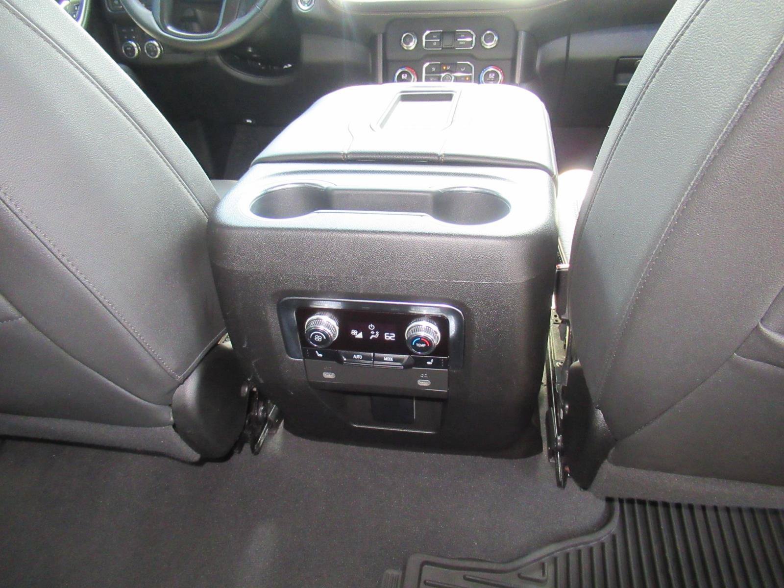 Used 2023 GMC Yukon AT4 w/ AT4 Premium Plus Package AWD/4WD image 33