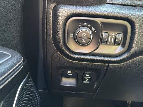 Used 2020 RAM 1500 Laramie AWD/4WD image 18