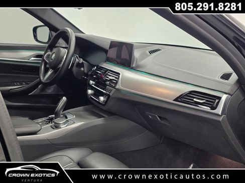 Used 2019 BMW M550i xDrive image 14