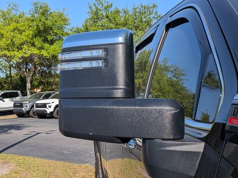 Used 2025 GMC Sierra 2500 Denali w/ Denali Reserve Package image 12