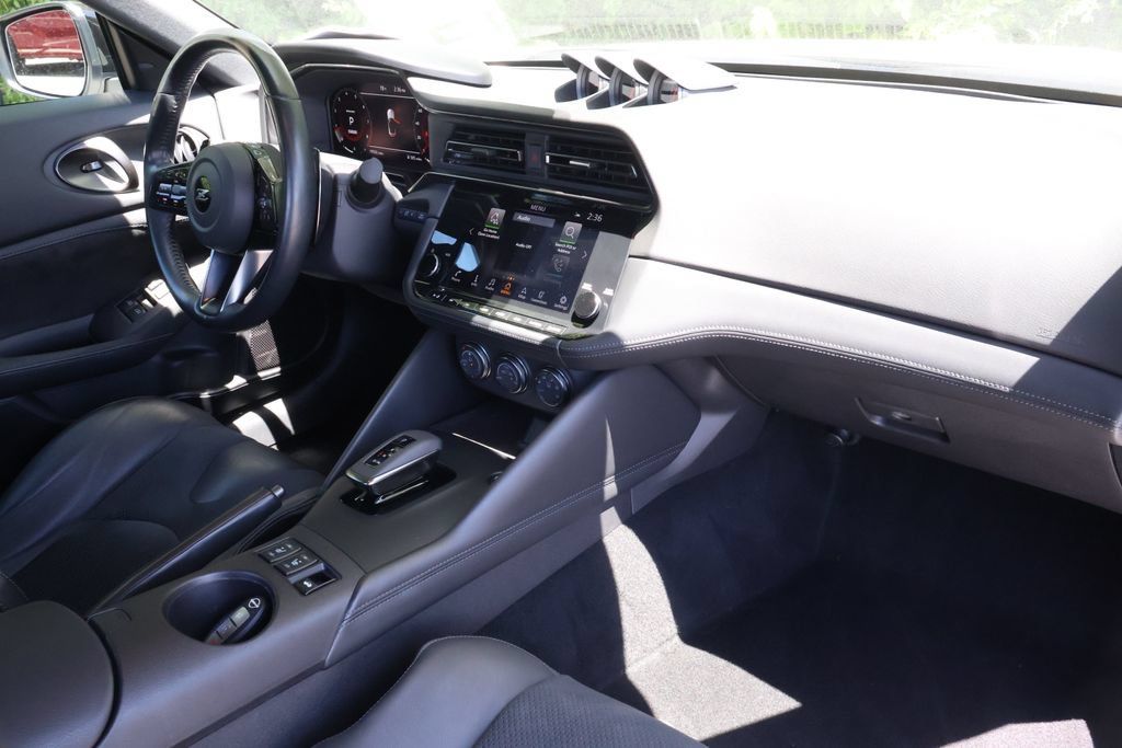 Used 2023 Nissan Z w/ Floor Mat Package (L93) RWD image 37