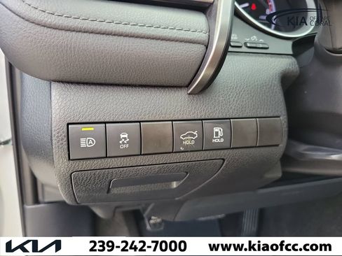 Used 2022 Toyota Camry LE FWD image 23