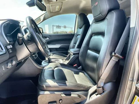 Used 2018 Chevrolet Colorado ZR2 image 11