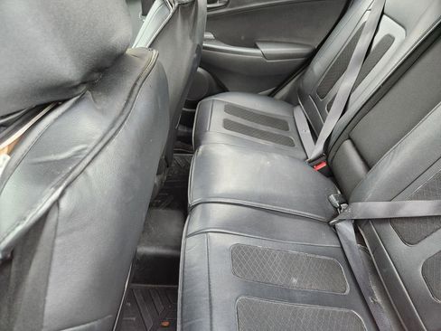 Used 2021 Hyundai Kona SE image 8