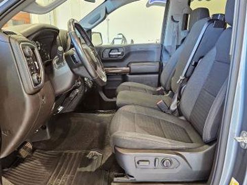 Used 2022 Chevrolet Silverado 1500 LT AWD/4WD image 13