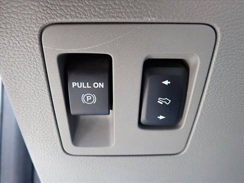 Used 2018 Ford F150 XLT w/ Equipment Group 301A Mid AWD/4WD image 15