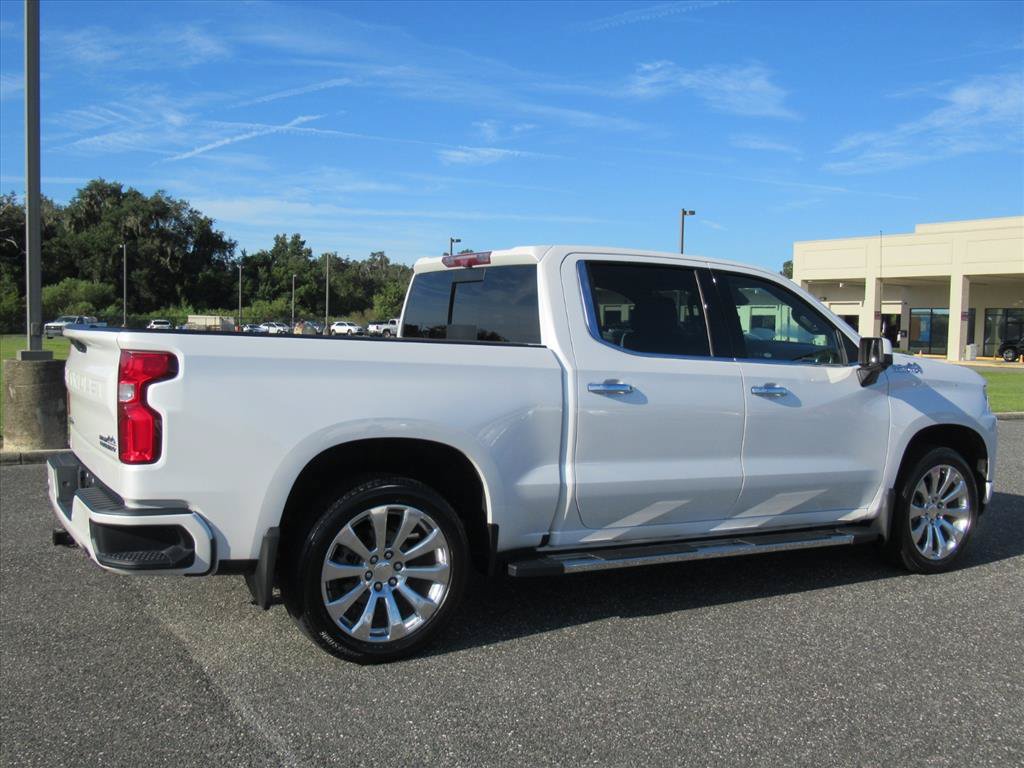 Used 2021 Chevrolet Silverado 1500 High Country w/ Technology Package AWD/4WD image 7