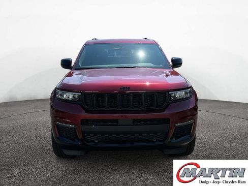 New 2025 Jeep Grand Cherokee L Limited w/ Luxury Tech Group II AWD/4WD image 8