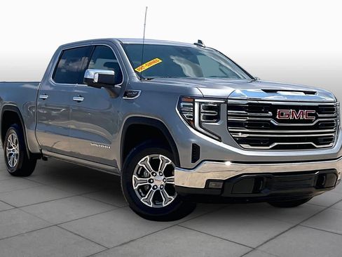 Used 2025 GMC Sierra 1500 SLT RWD image 3