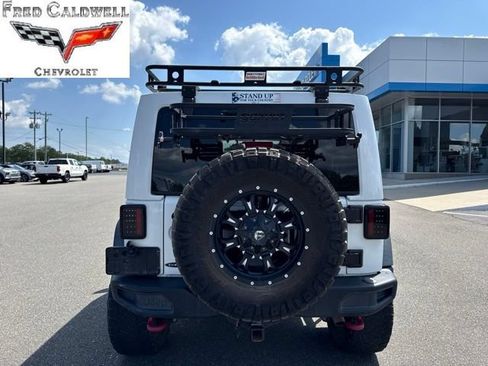 Used 2016 Jeep Wrangler Unlimited Rubicon AWD/4WD image 3