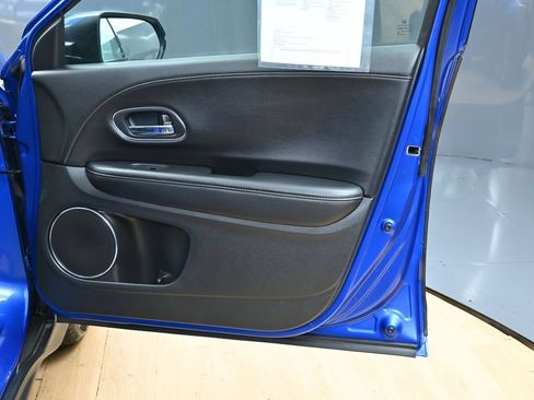 Used 2021 Honda HR-V EX-L image 32