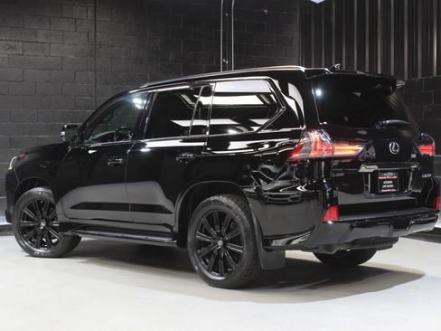 Used 2019 Lexus LX 570 4WD w/ Inspiration Series image 7