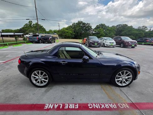 Used 2011 MAZDA MX-5 Miata Grand Touring w/ Premium Pkg RWD image 16